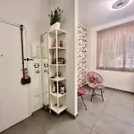 Casa Moni